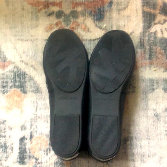 Authentic Michael Kors Slip On Business Shoes Size 8.5 women’s black - Picture 3 of 11